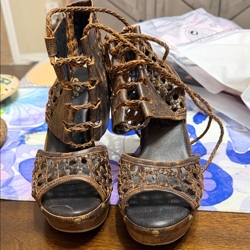 Sbicca Brown Lace-Up Women's Boots